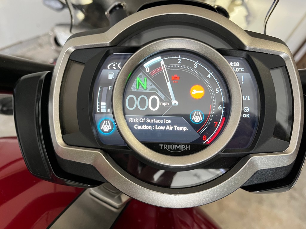 Motorcycle dashboard showiong cold weather.